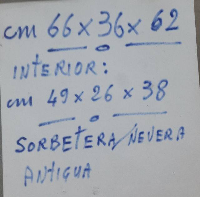 se alquila vitrina sorbetera helados