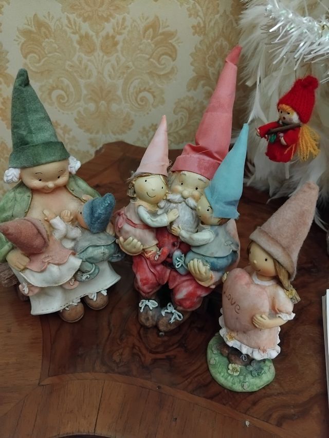 Statuina famiglia gnomi