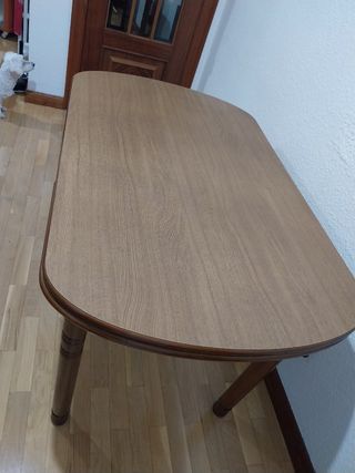 Mesa extensible de madera