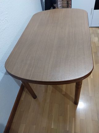 Mesa extensible de madera