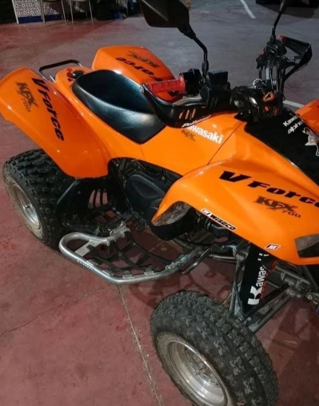 Quad Kawasaki 700