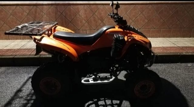 Quad Kawasaki 700
