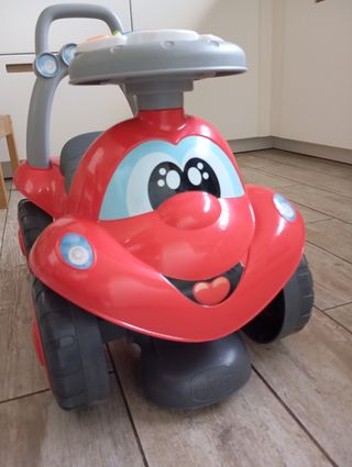 Correpasillos camión moto Chicco