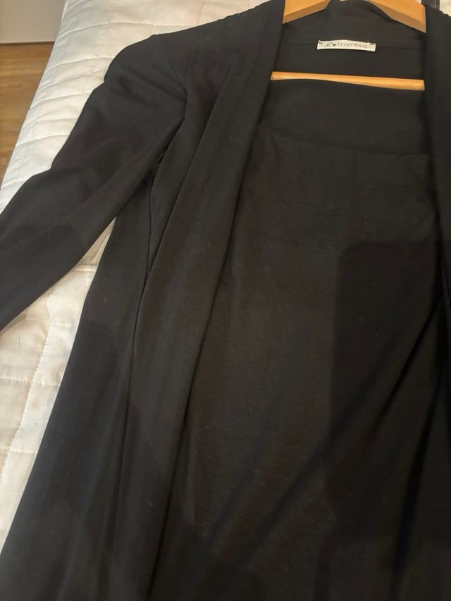 Vestido negro Eccentrica