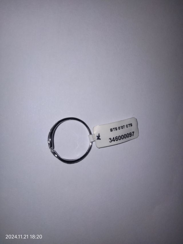 Anello Oro Giallo 18 Carati  con diamante 0,02 ct