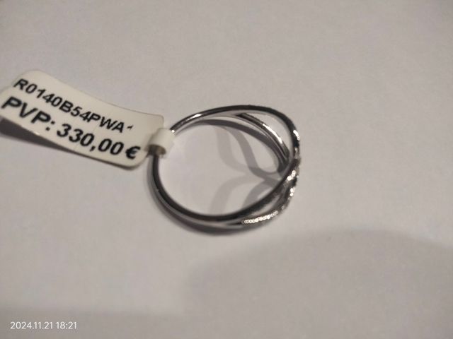 Anello Oro Giallo 18 Carati  con diamante 0,02 ct