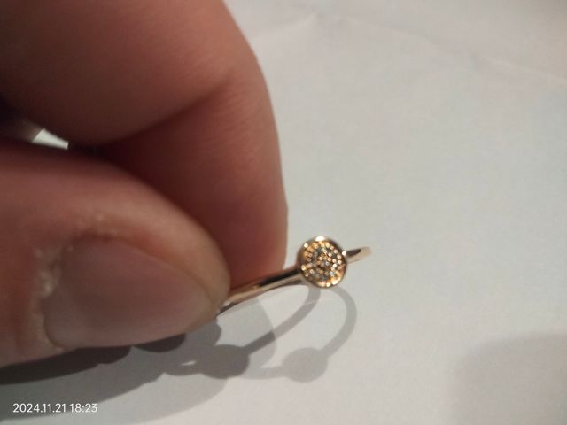 Anello Oro Giallo 18 Carati  con diamante 0,02 ct