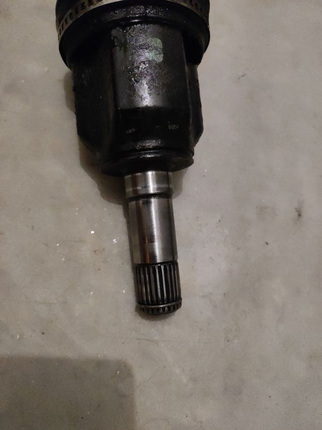 Palier transmisión izquierda