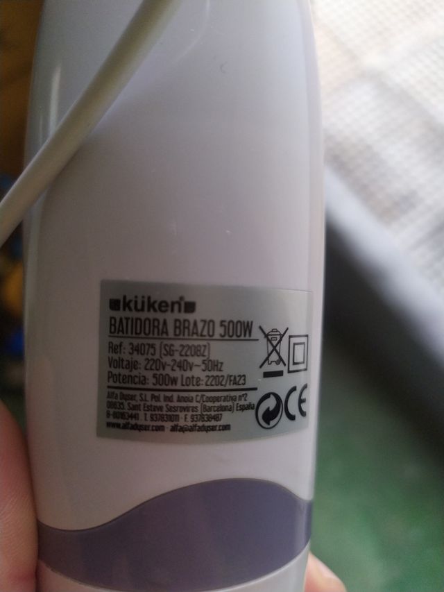 MAGNÍFICA BATIDORA KUKEN 500W.