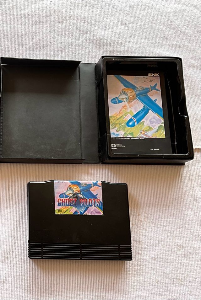 Video Consola y Juegos NEO GEO.