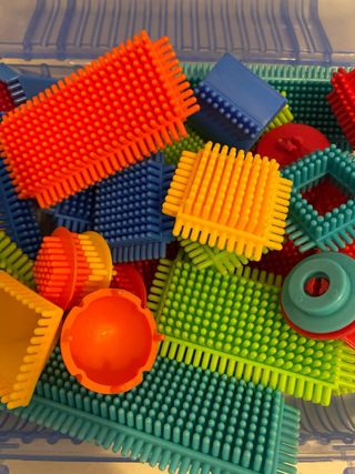 Maletin con piezas de pinchos