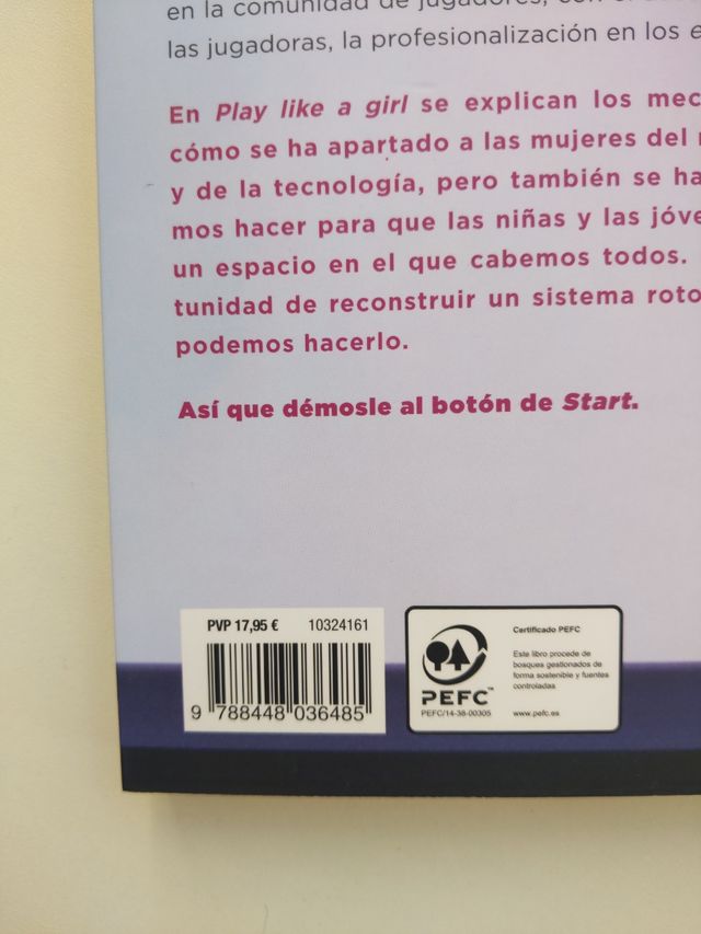 Play like a girl Blissy Marina Amores libro videoj