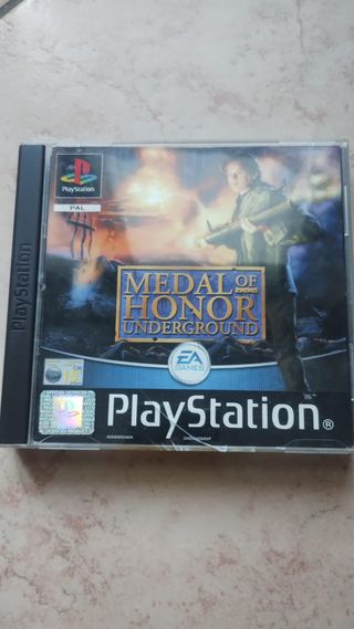Medal of Honor Underground - PlayStation 1 - 2000
