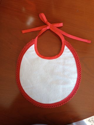 Babero de  piqué y rizo impermeable 