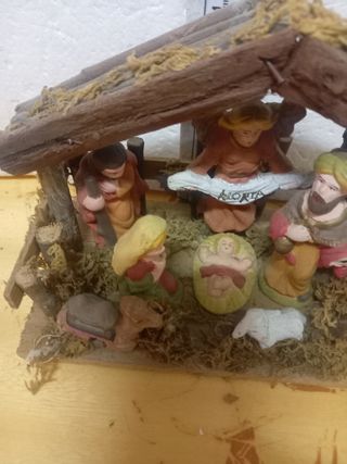 Presepe con statuine 