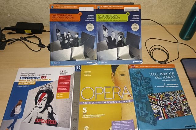 LIBRI A PREZZI STRACCIATI!