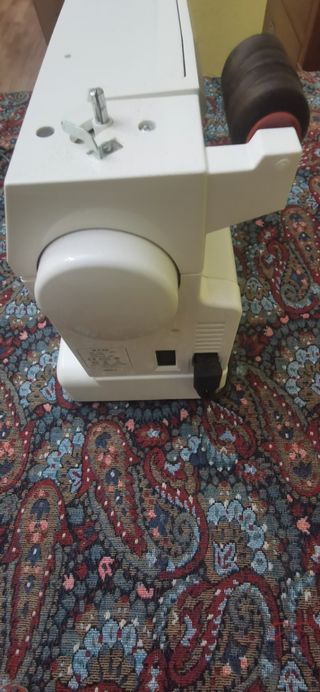 Máquina de coser. SINGER.