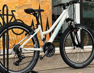 Bicicleta JUNIOR 24'' CONOR 340