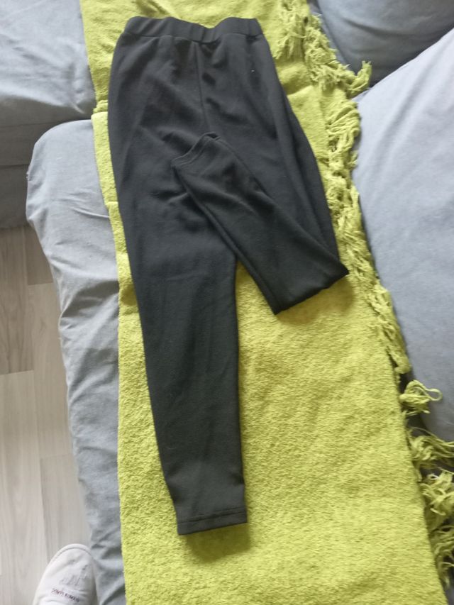 Pantalón negro elástico