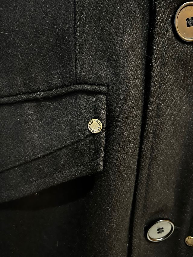 Abrigo corto River Island