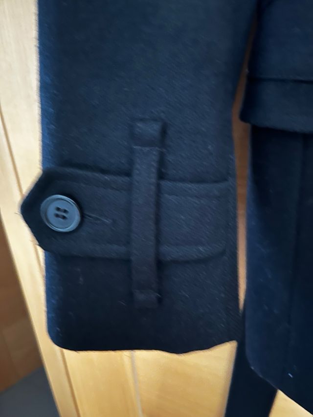 Abrigo corto River Island