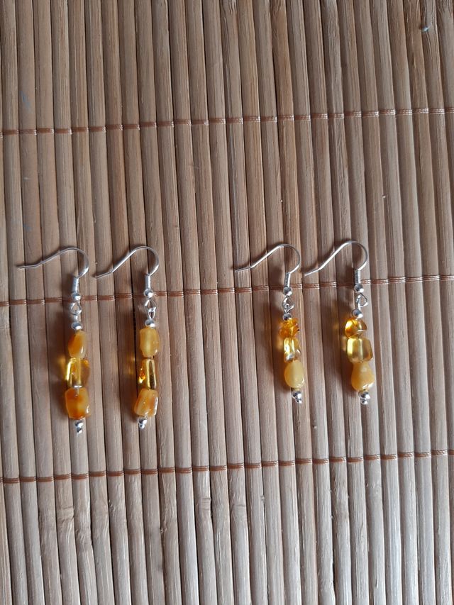 Piedras naturales pendientes