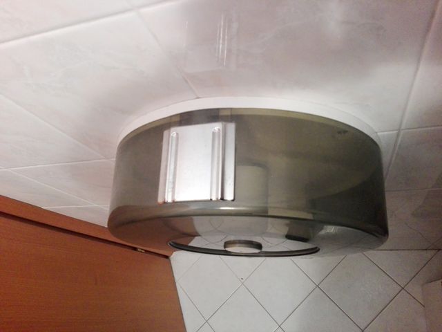 arredo bagno locale pubblico