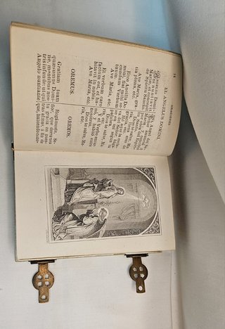 Devocionario Diamante Divino y Semana Santa.