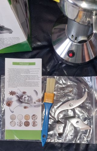 Molino picadora electrico de granos nuevo