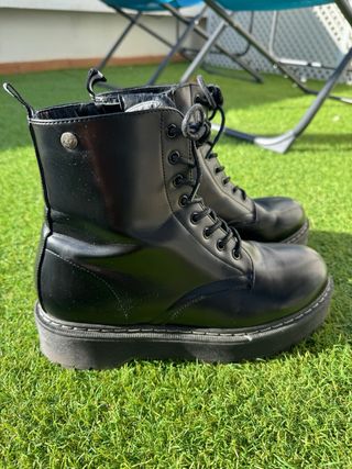 Botin militar mujer isteria musa