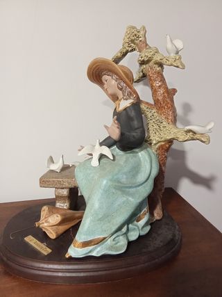 Figura porcelana Artistica Taris