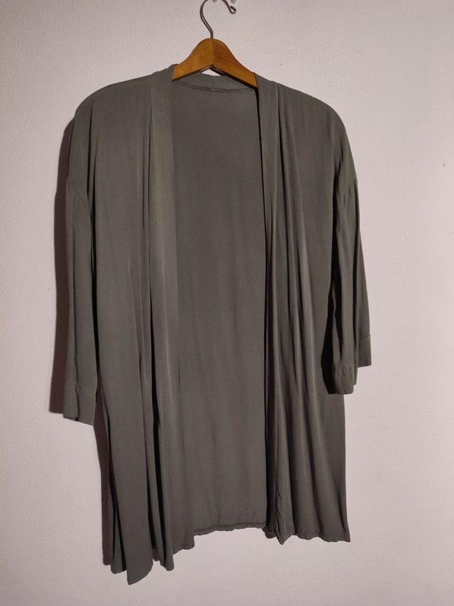 Camisa tipo kimono 2x5€