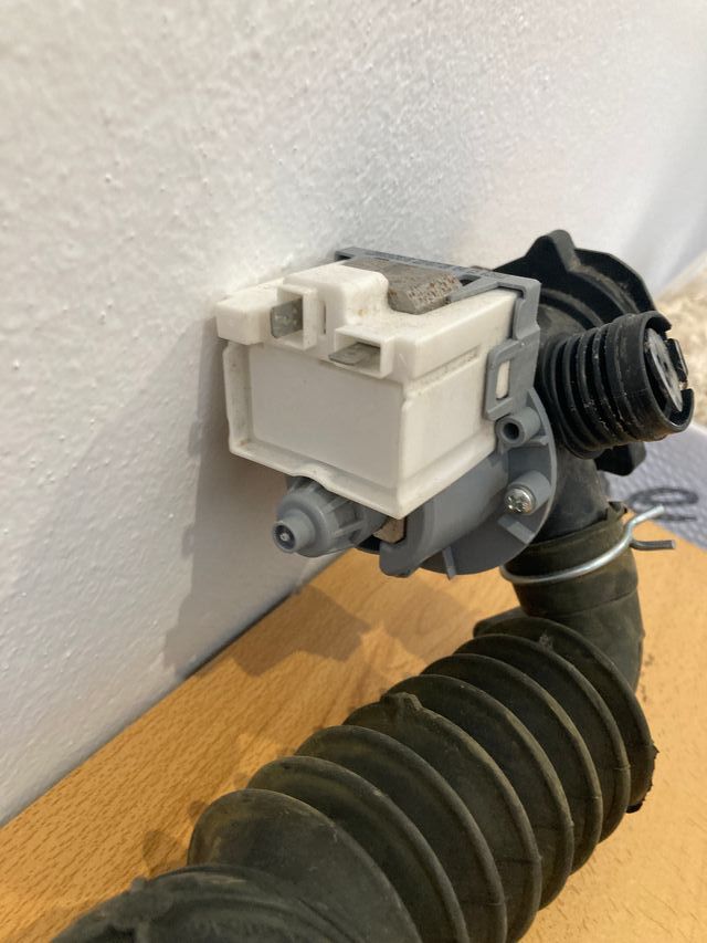 Whirlpool Indesit bomba de drenaje C00855480