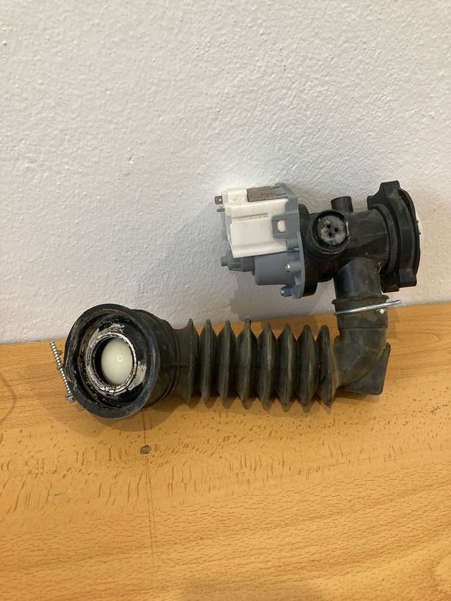 Whirlpool Indesit bomba de drenaje C00855480