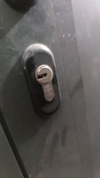 Puerta aluminio