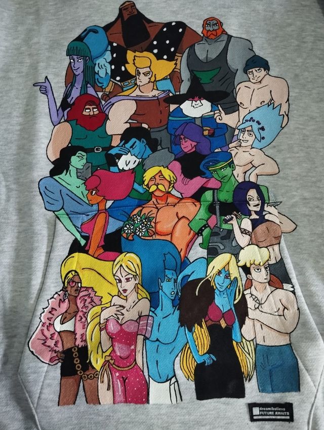 Sudadera destripando la historia