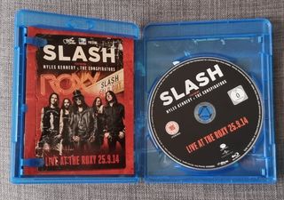 Slash featuring Myles Kennedy and The Conspirators