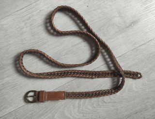 Cinturón cadena + cuero sintético