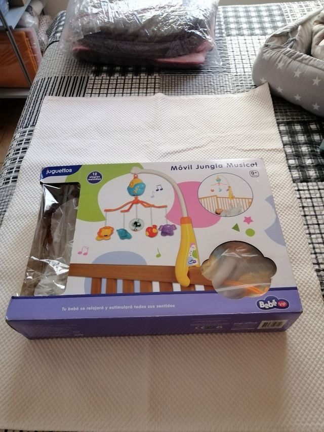 Móvil jungla musical