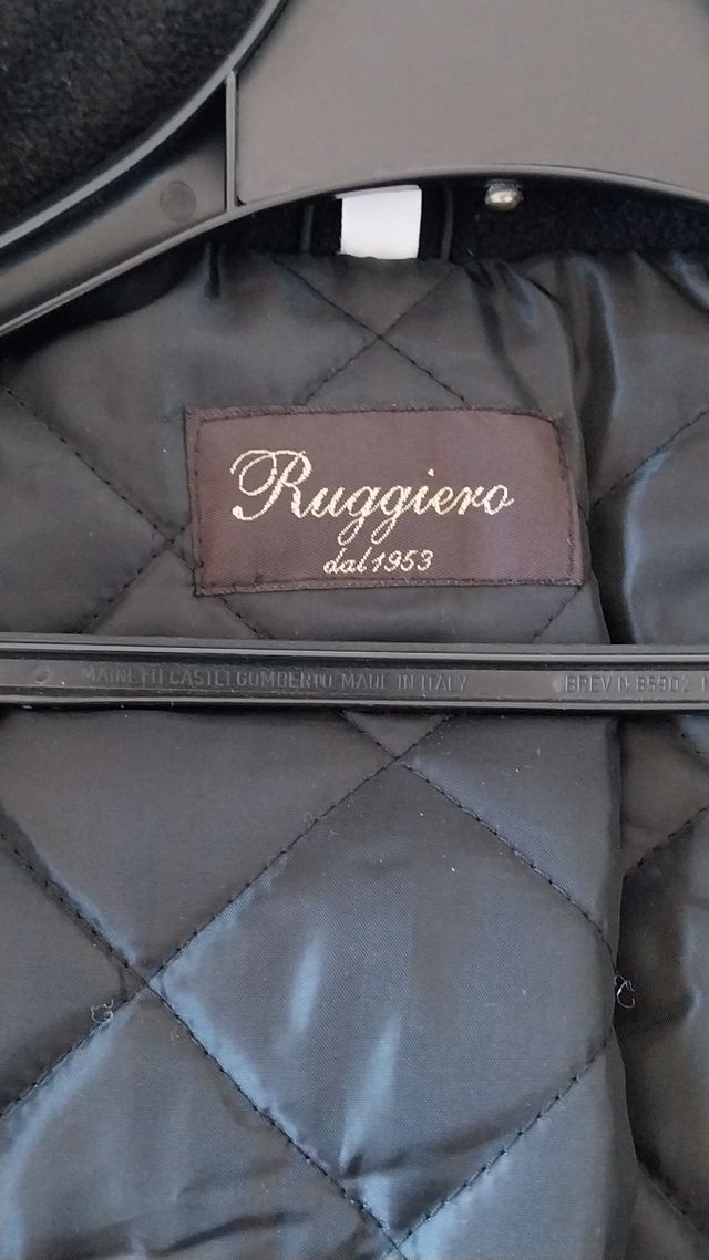 Giubbotto antivento e antipioggia