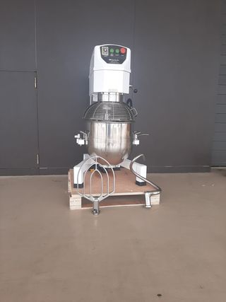 PLANETARIA 4O LT  PARA BATIR, MEZCLAR Y AMASAR