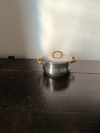 Tacho com tampa em inox