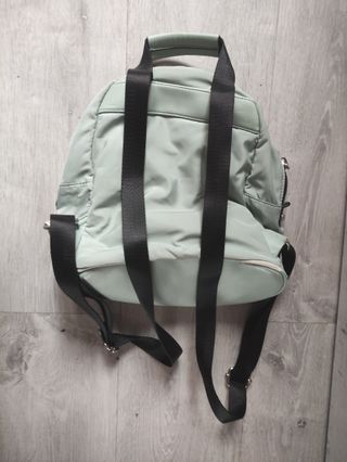 mochila color menta