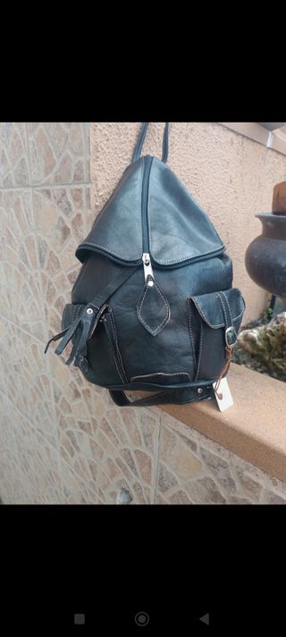 Mochila de cuero negra 🌑