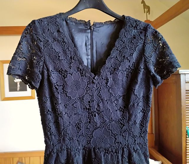 vestido nuevo, guipur , Pedro del Hierro, talla 38