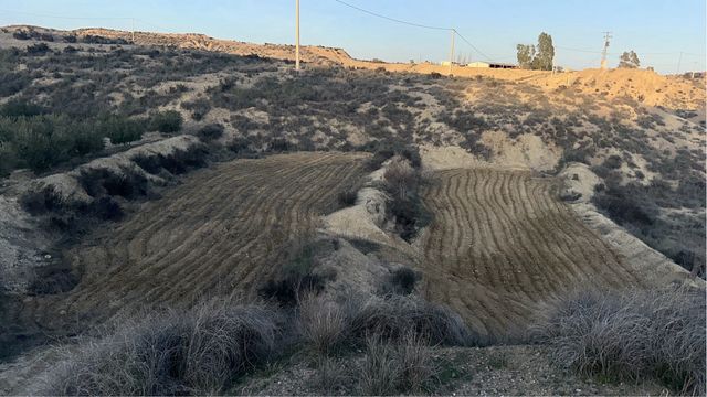 Se hacen trabajos con el tractor