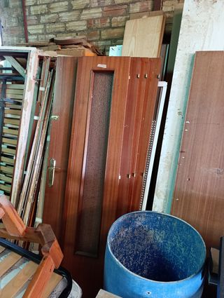 Varios marcos + puerta de paso interior + tapajunt