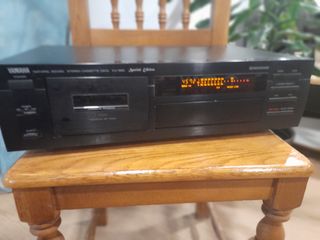 VENDO REPRODUCTOR DE CASSETTE YAMAHA