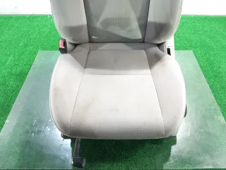ASIENTO DELANTERO IZQUIERDO MERCEDES CLASE C