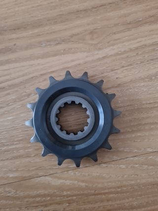 Piñón con goma Yamaha 